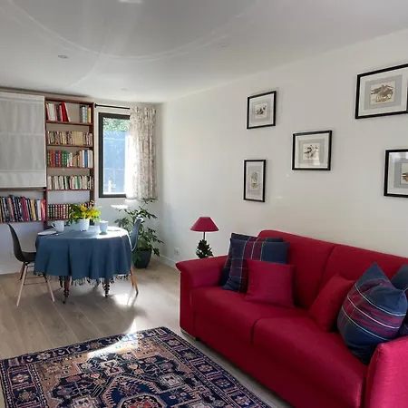 Hébergement de vacances De *